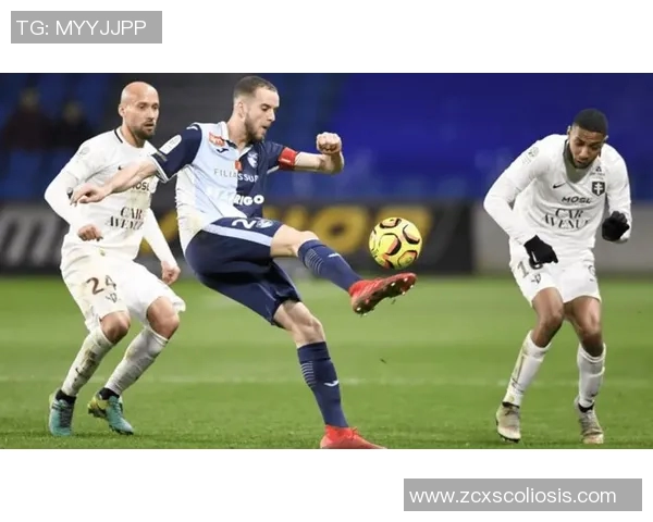 贝兹尔与阿雅克肖的激情对决揭示法乙联赛的竞争魅力与球队实力